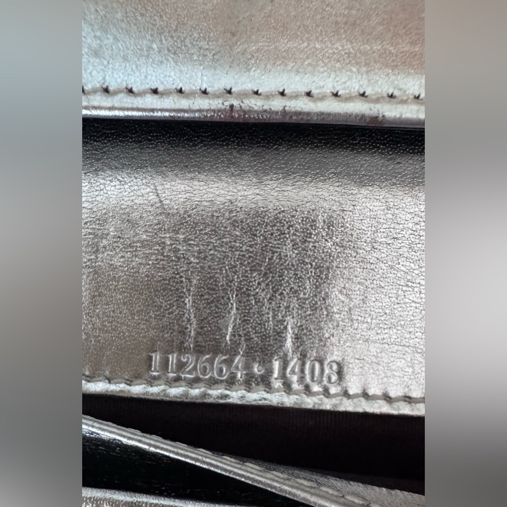 Gucci Silver Continental Wallet. - Picture 6 of 9
